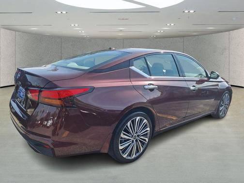 2024 Nissan Altima 2.5 SL