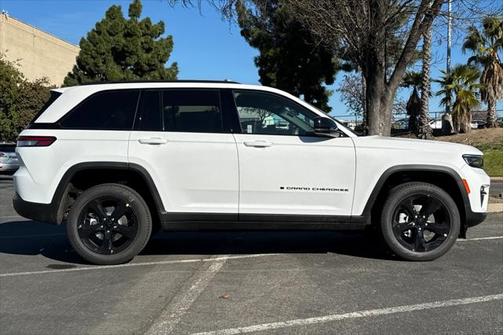 2025 Jeep Grand Cherokee Limited X