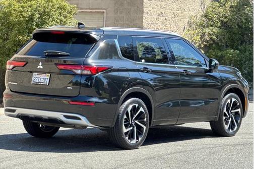 2022 Mitsubishi Outlander SEL 2.5 2WD