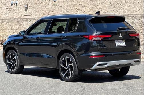 2022 Mitsubishi Outlander SEL 2.5 2WD