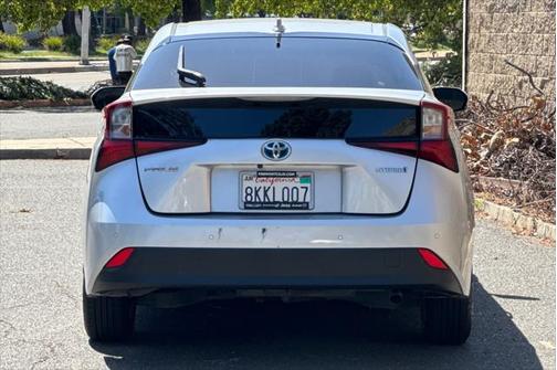 2019 Toyota Prius LE