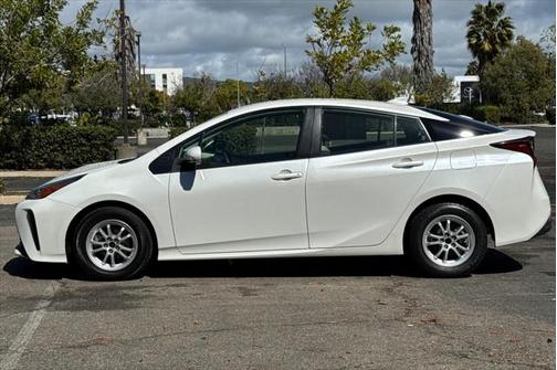 2019 Toyota Prius L