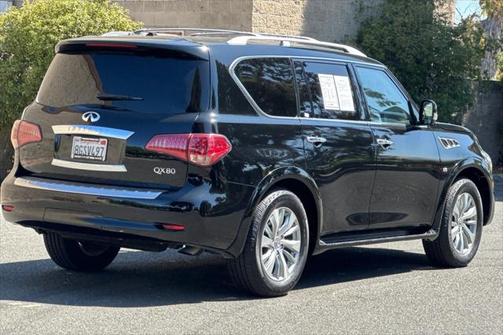 2017 INFINITI QX80 Base