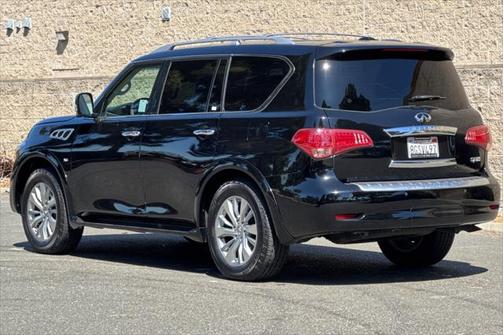 2017 INFINITI QX80 Base