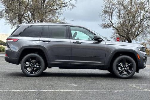 2025 Jeep Grand Cherokee Limited X
