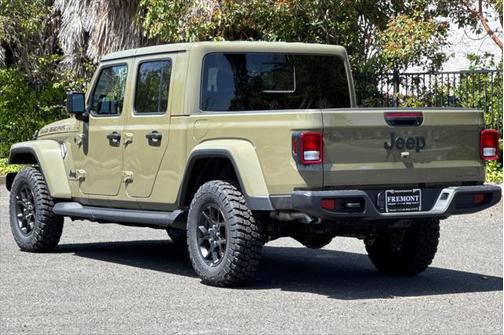 2025 Jeep Gladiator Big Bear