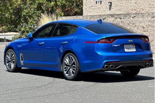 2019 Kia Stinger Base