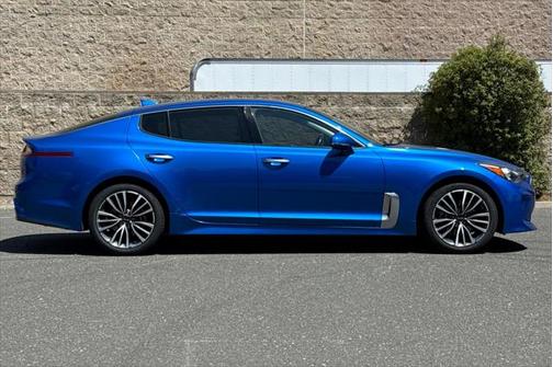 2019 Kia Stinger Base