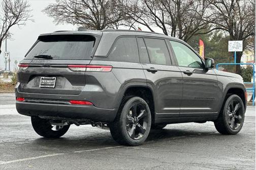 2025 Jeep Grand Cherokee Altitude