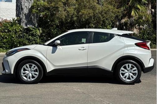 2021 Toyota C-HR LE