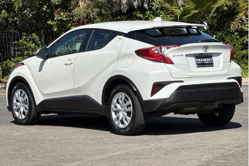 2021 Toyota C-HR LE