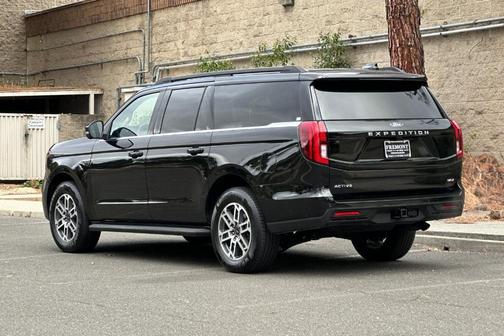 Black Metallic 2025 Ford Expedition Max Active