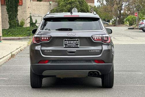 Granite Crystal Clearcoat Metallic 2021 Jeep Compass Limited