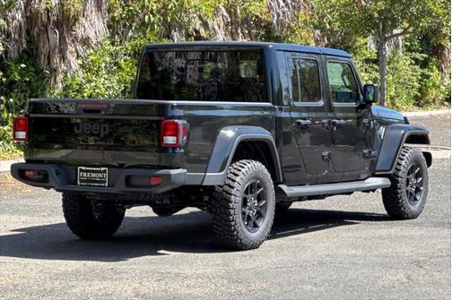 2025 Jeep Gladiator Big Bear