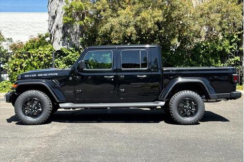 2025 Jeep Gladiator Big Bear