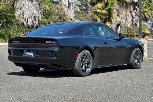 Diamond Black 2025 Dodge Charger Daytona R/T