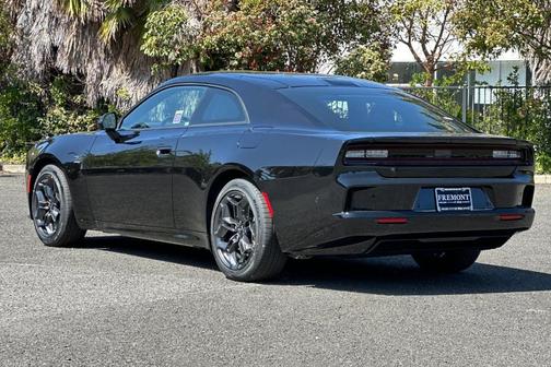 Diamond Black 2025 Dodge Charger Daytona R/T