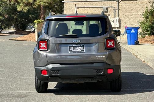 Granite Crystal Clearcoat Metallic 2017 Jeep Renegade Sport