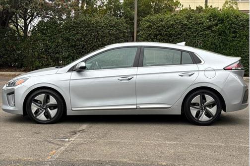 2021 Hyundai IONIQ Hybrid SEL