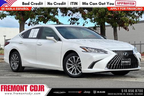 Eminent White Pearl 2022 Lexus ES 250 Base