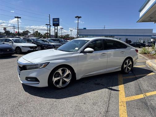 2018 Honda Accord Touring 2.0T