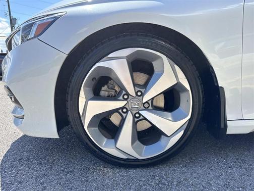 2018 Honda Accord Touring 2.0T