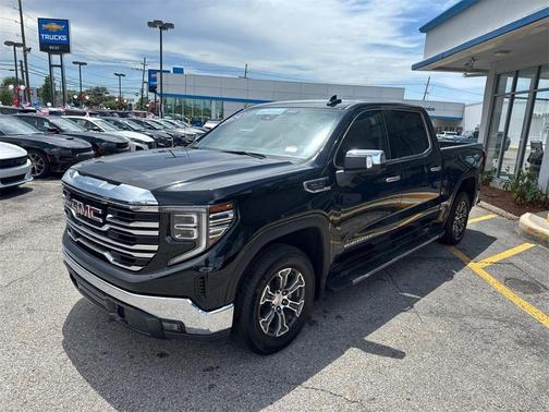 2024 GMC Sierra 1500 SLT