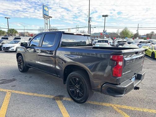 2023 Chevrolet Silverado 1500 Custom