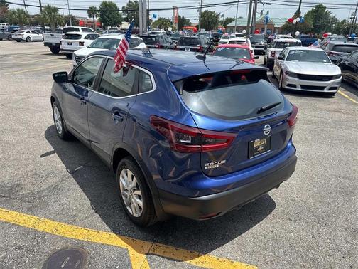 2022 Nissan Rogue Sport S