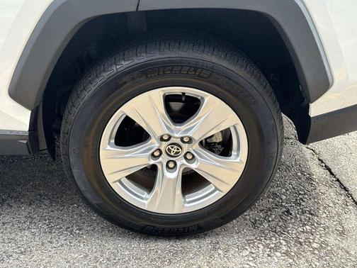 Super White 2021 Toyota RAV4 XLE