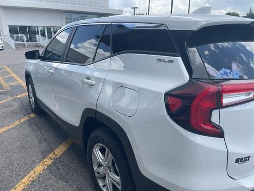 Summit White 2022 GMC Terrain SLE