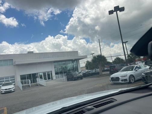 Summit White 2022 GMC Terrain SLE