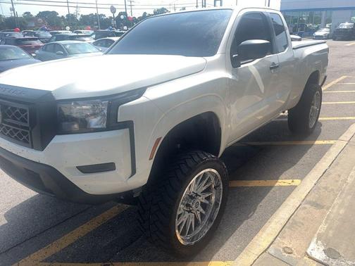 Glacier White 2023 Nissan Frontier S