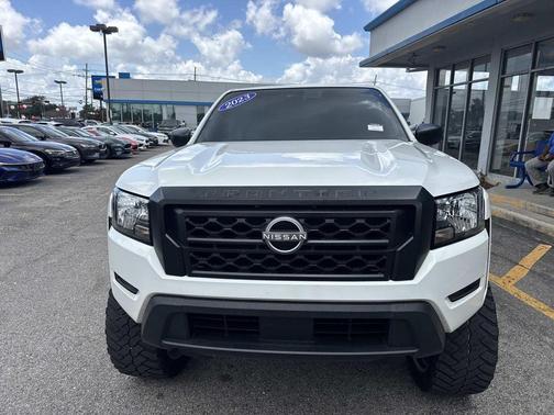 Glacier White 2023 Nissan Frontier S