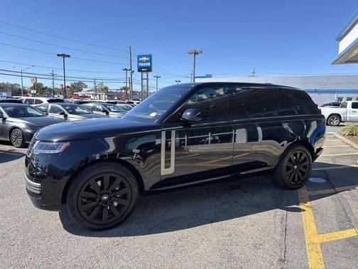 2025 Land Rover Range Rover P400 SE 7 Seat