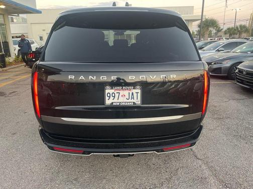 2025 Land Rover Range Rover P400 SE 7 Seat