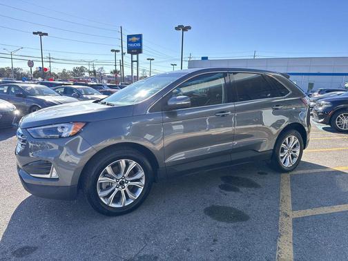 2024 Ford Edge Titanium
