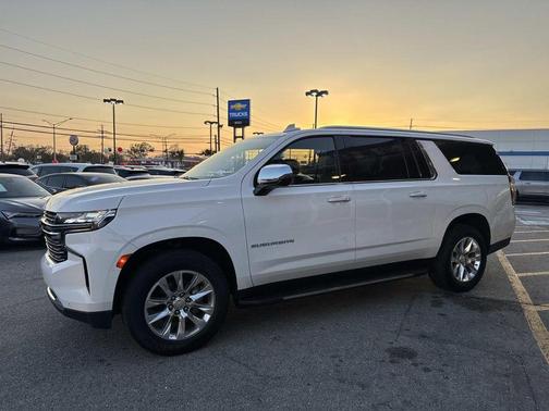2023 Chevrolet Suburban Premier