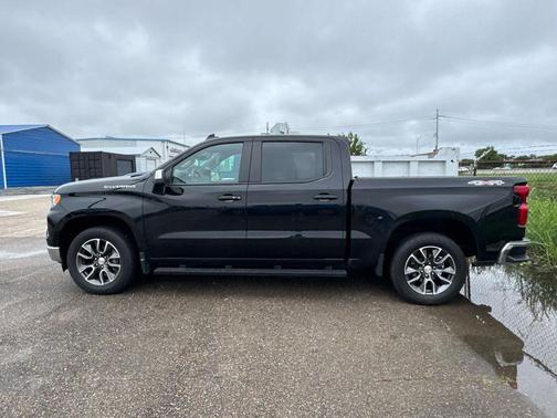 Black 2024 Chevrolet Silverado 1500 LT