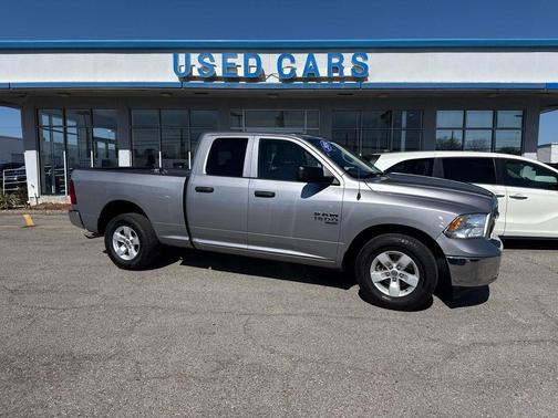 2024 RAM 1500 Classic SLT
