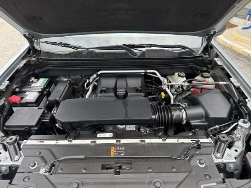 Sterling Gray Metallic 2025 Chevrolet Colorado WT