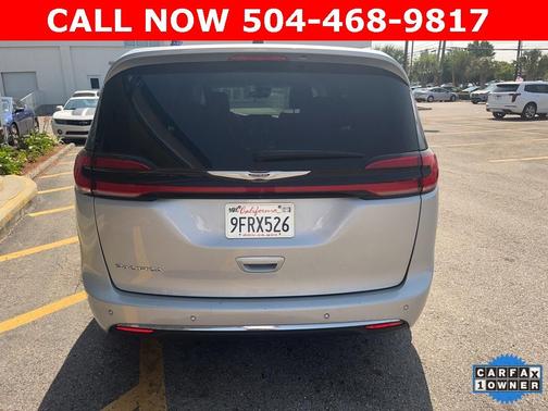 2023 Chrysler Pacifica Touring-L