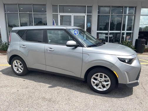 2024 Kia Soul LX