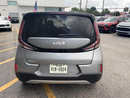 2024 Kia Soul LX