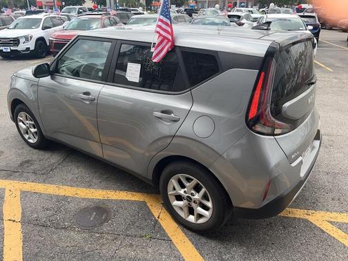 2024 Kia Soul LX