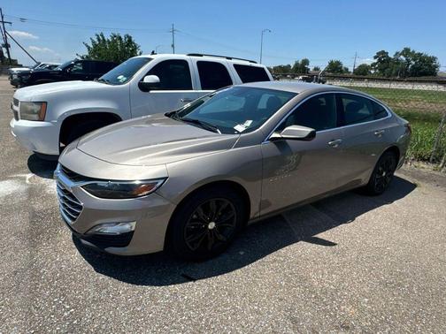 Mineral Gray Metallic 2024 Chevrolet Malibu LT