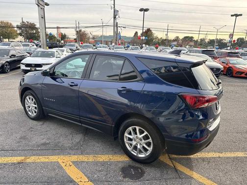 2023 Chevrolet Equinox LS