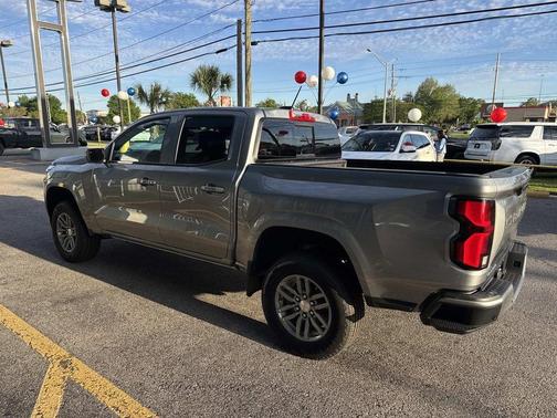 Sterling Gray Metallic 2026 Chevrolet Colorado LT
