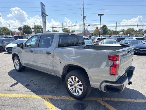 2024 Chevrolet Silverado 1500 Custom