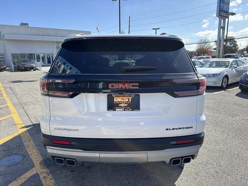 2025 GMC Acadia Elevation